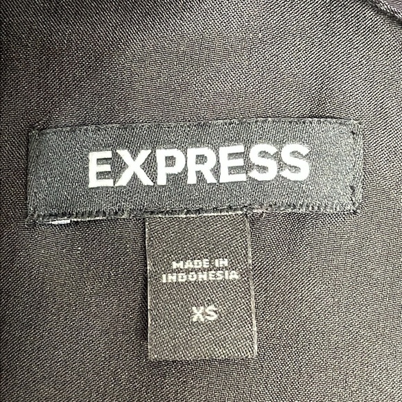 NWOT Express Halter Tiered Maxi Dress Black and Metallic Gold Floral Rose XS - Picture 12 of 15